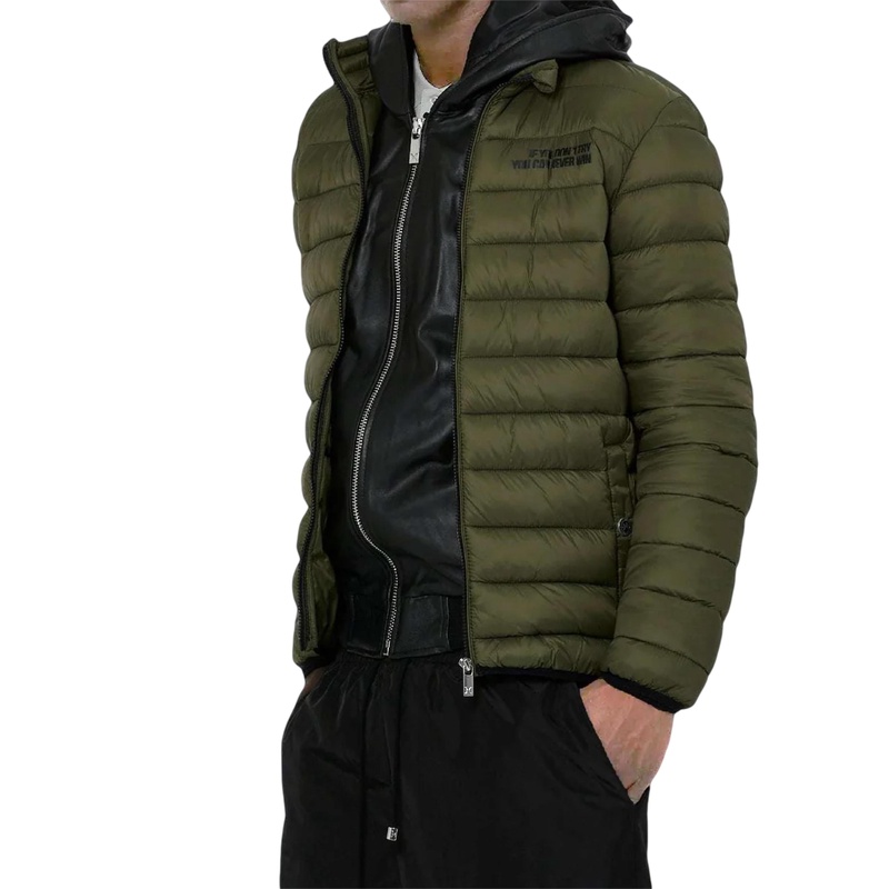 Striukė Richmond Striukė Richmond