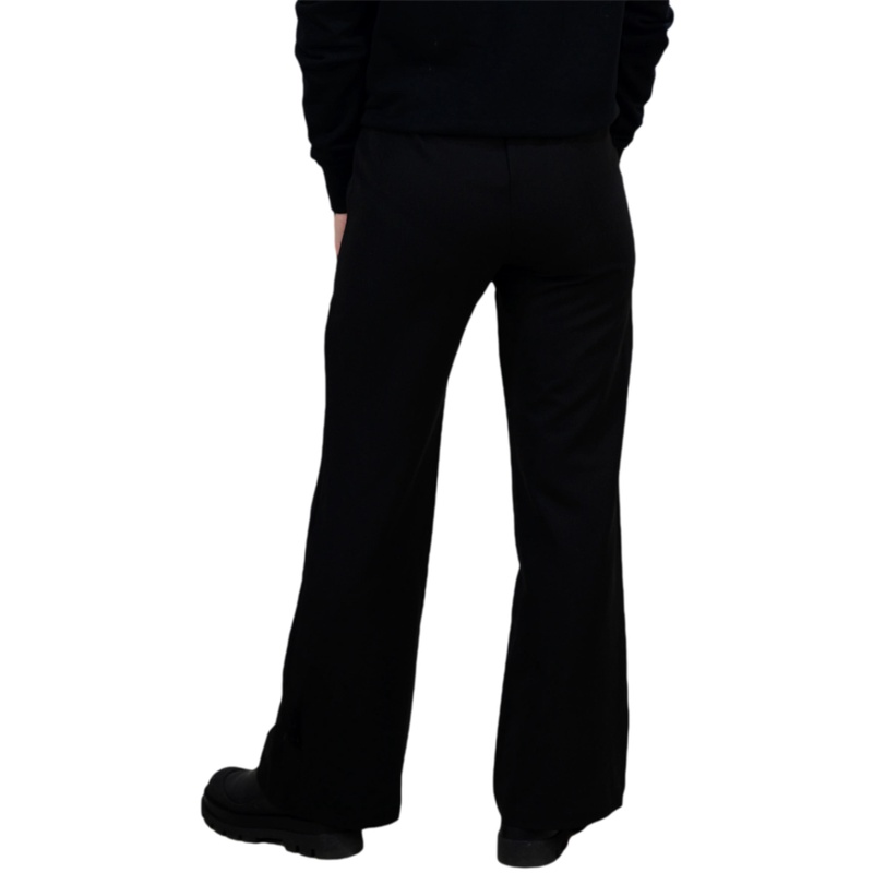 Kelnės Suite Benedict