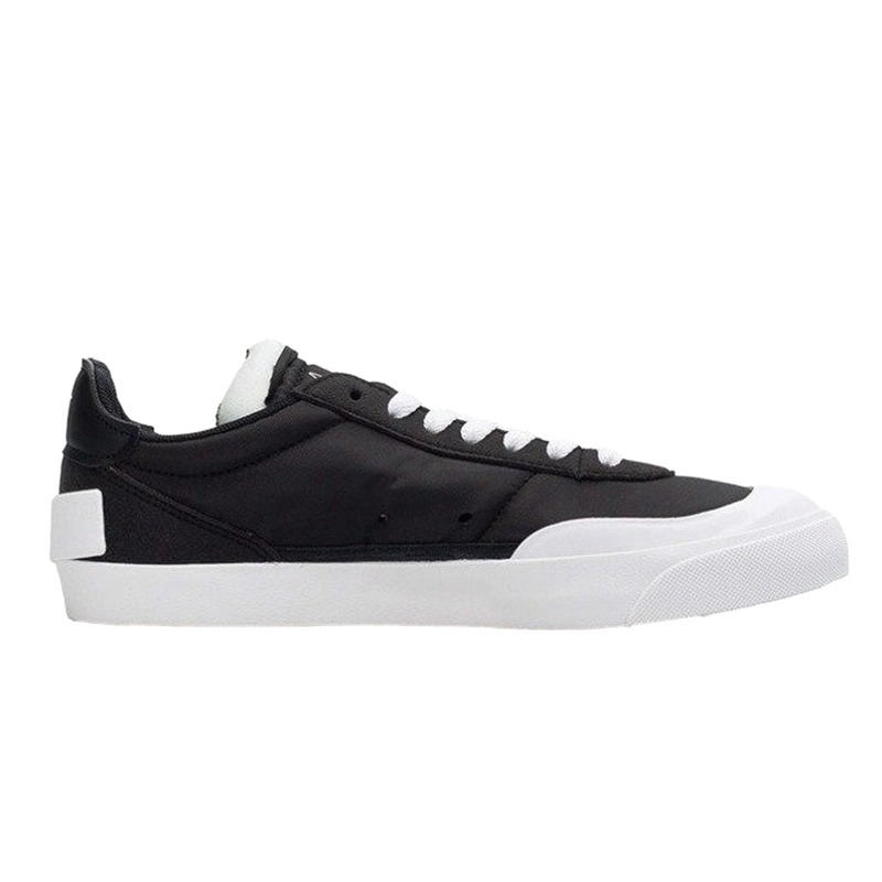 Batai Nike